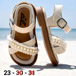 Sandalias con perlas