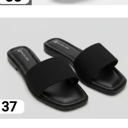 Sandalias negras lisas