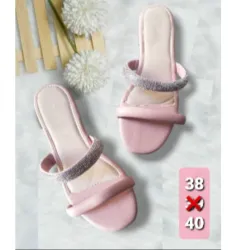 Sandalias rosadas de piedras