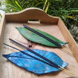 Porta incienso con forma de hoja