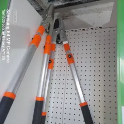 Tijera de jardinería 