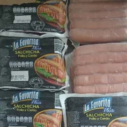 Salchichas de cerdo y pollo