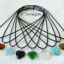 Collares con Dijes de Cuarzo en Forma de Corazón 
