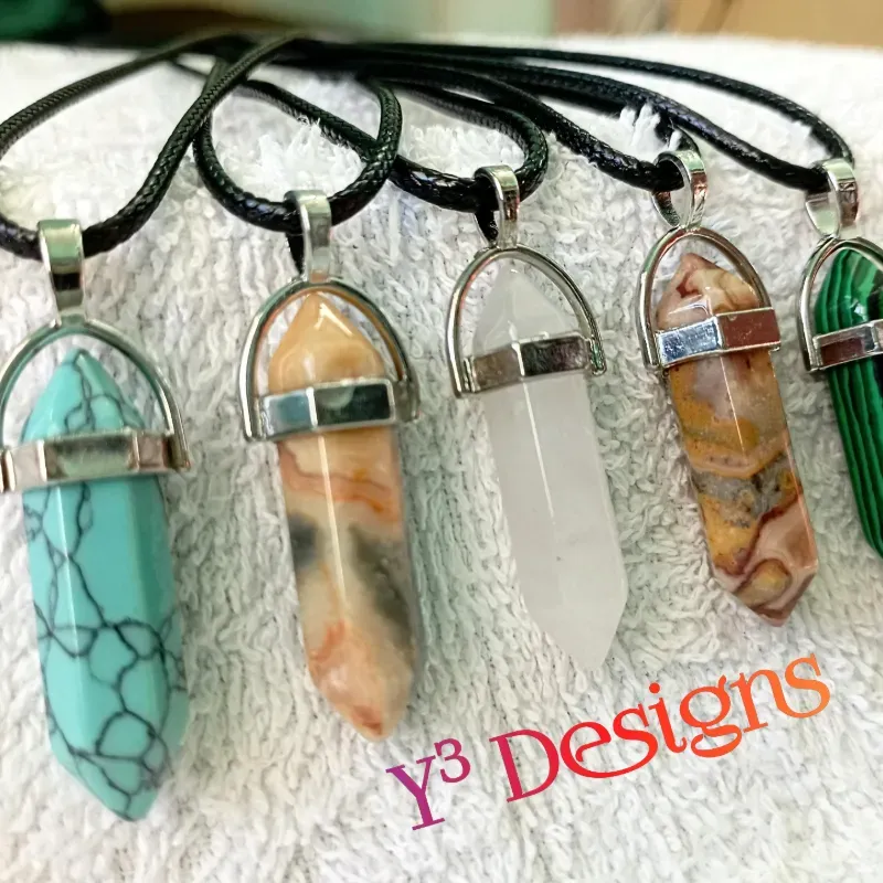 Collares con Dijes de Cuarzo 