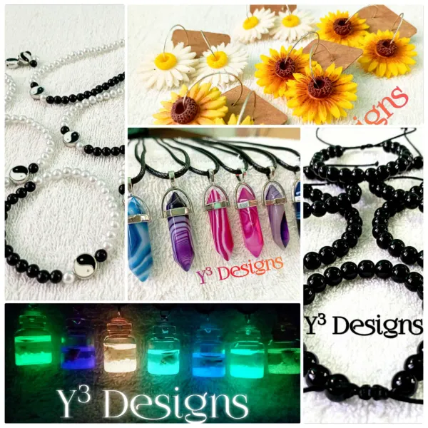 Somos *Y³ Designs*  un proyecto q trabaja y potencia las creaciones artísticas basadas en manualidades, nos dedicamos a la confección y comercialización de artículos de bisutería artesanal hechos con piedras semipreciosas, cristales, plásticos y derivados, hilos y metales, los personalizamos para el disfrute de toda la familia: