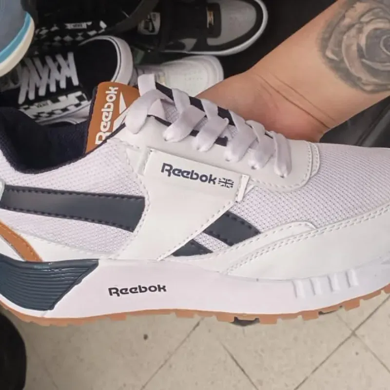 Reebok blanco y discount negro