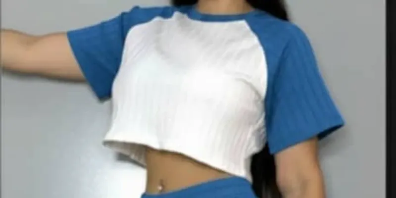 Conjunto ( blusa corta y Pantalon con Bolsillos) 