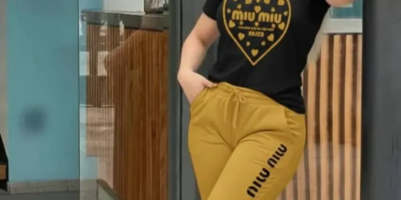 Conjuntos Love ( pulovers y mono largo)