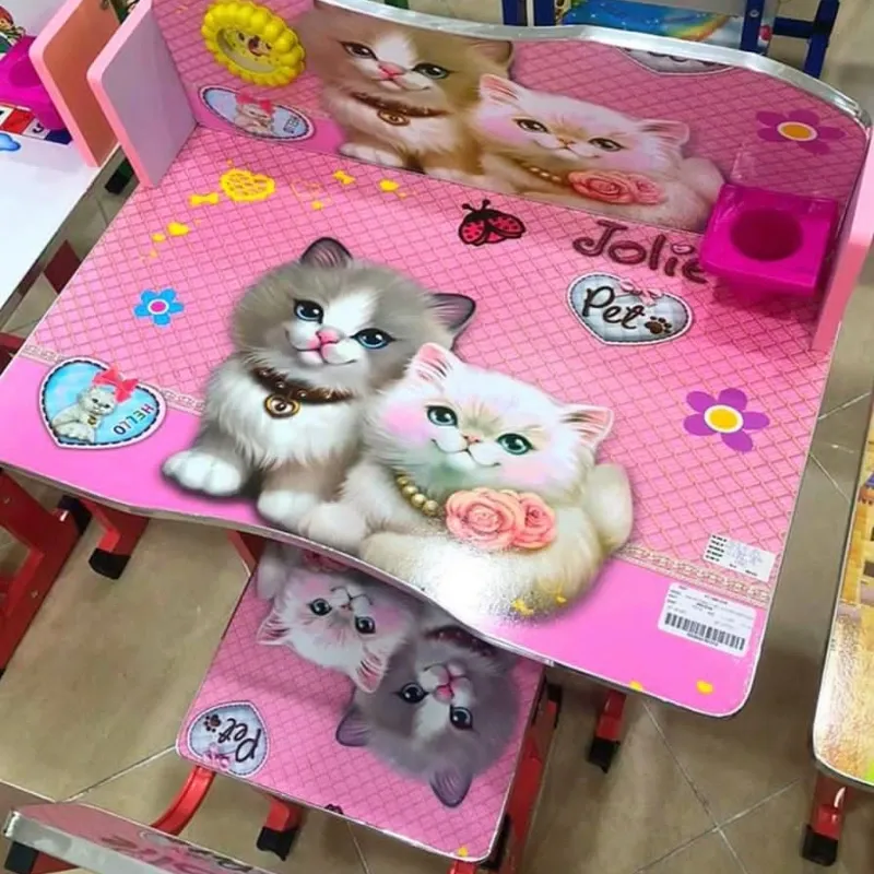 Mesita con silla de estudio 