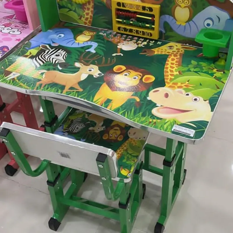 Mesita con silla de estudio 