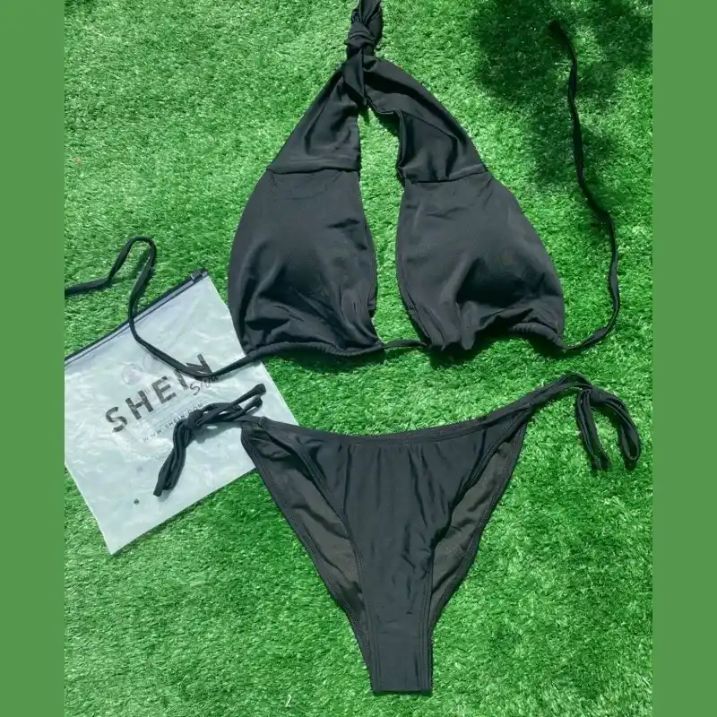 Bikini negro