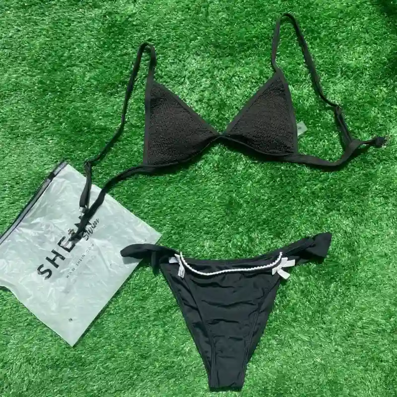 Bikini negro