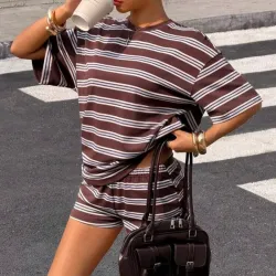 Conjunto de pullover y short