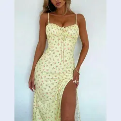 Vestido con abertura