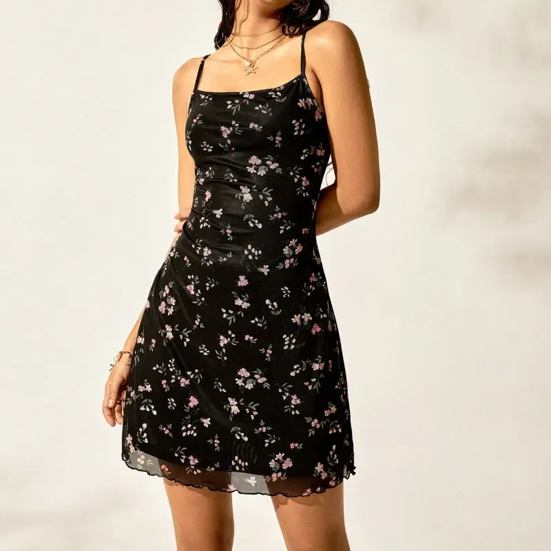 Vestido negro con flores