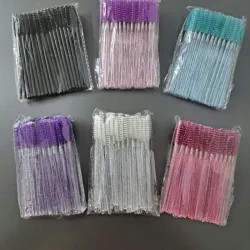 Cepillitos de pestañas y  cejas 