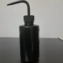 Dispensador agua negro