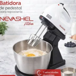 Batidora de mano con pedestal