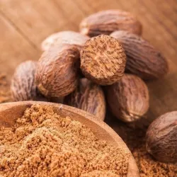 Nuez moscada entera (1kg)