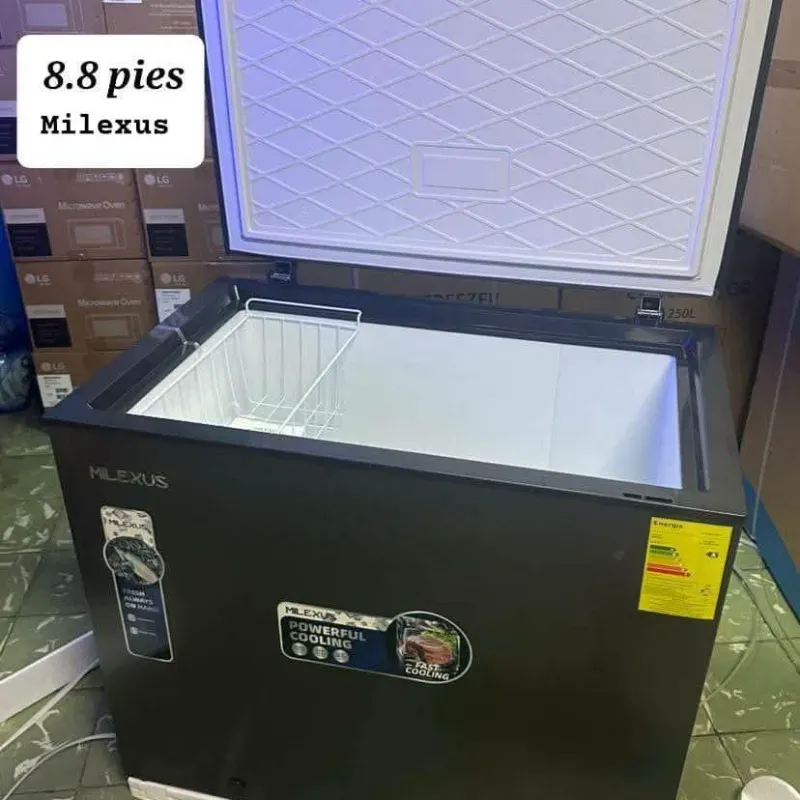🚧 Nevera de 8.8  pie..  Milexus  