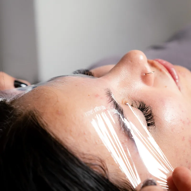 Laminado de cejas 