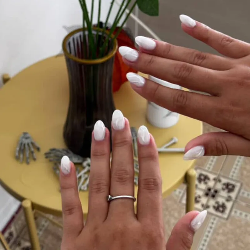 Uñas acrílico cortas