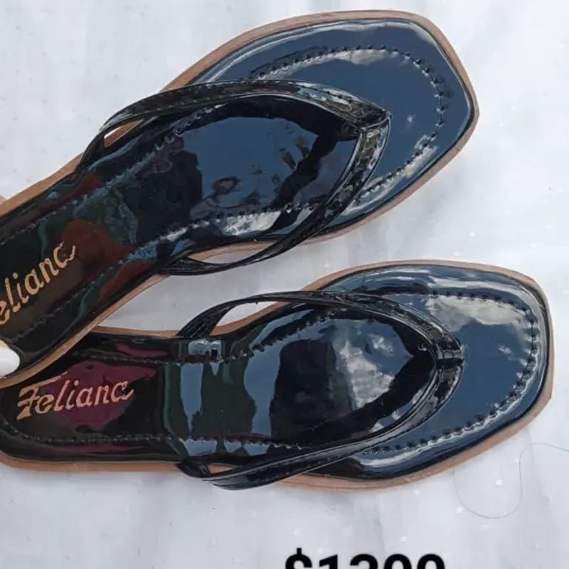 Sandalias 52