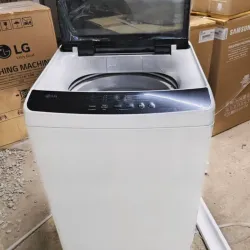 LAVADORA AUTOMÁTICA LG  9KG