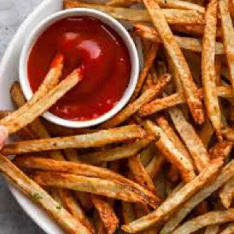 Papas fritas con ketchup 