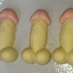 Pene bombon 