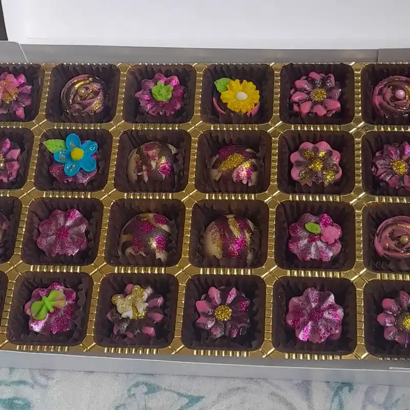 Caja de 24 bombones 
