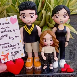 Familia 3 (2 adultos, 1 niño)