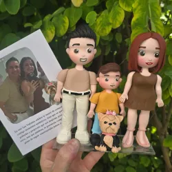 Familia 4 (2 adultos, 1 niños, 1 mascota)