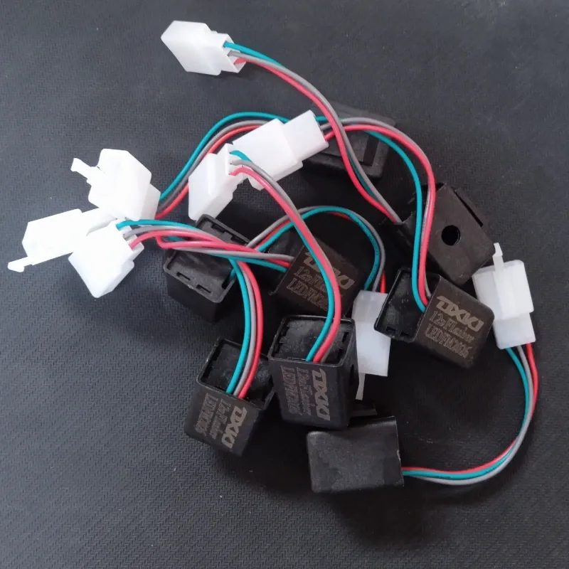 Flash electrónico 12V, 3 pines con zumbador