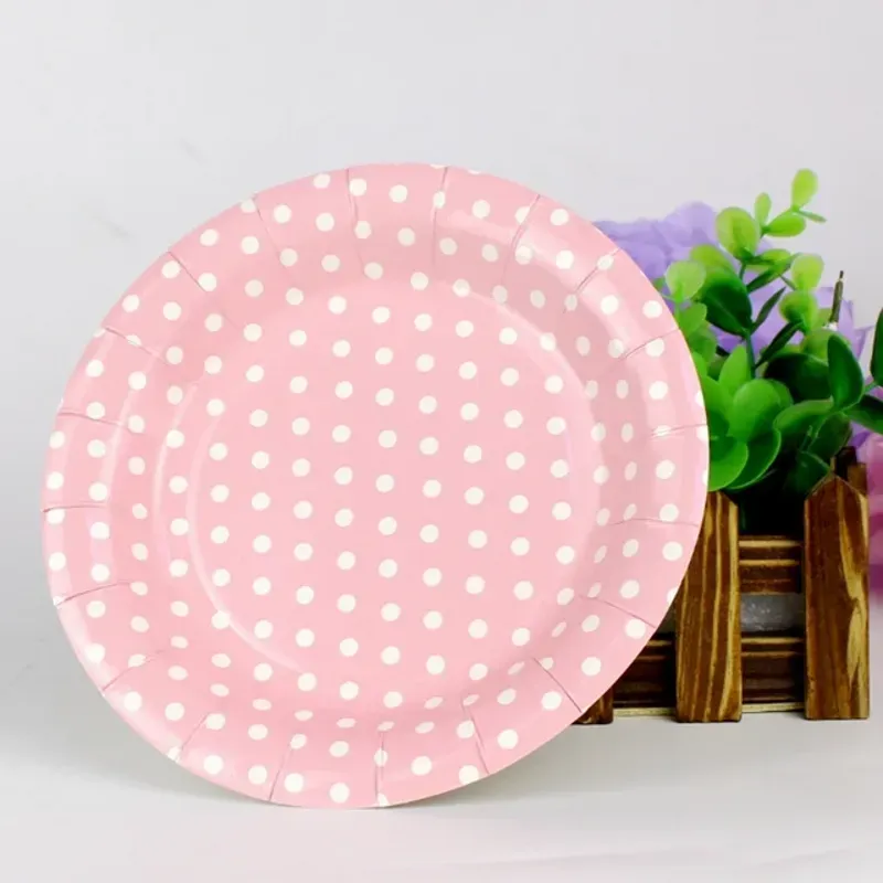 6 Platos rosados con lunares blancos 