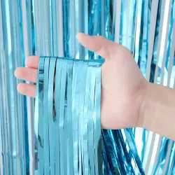 Cortinas de fleco azul claro 