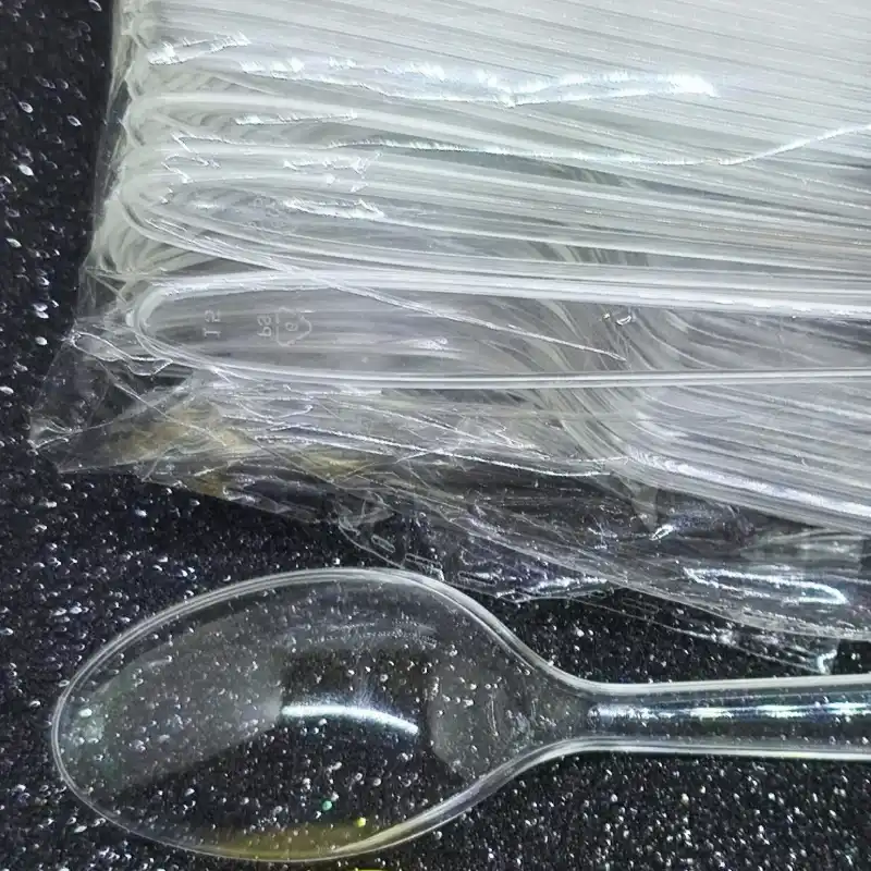 Cucharas transparente