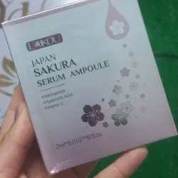Ámpulas Sakura con Ácido hialurónico  Niacinamida y Vitamina C