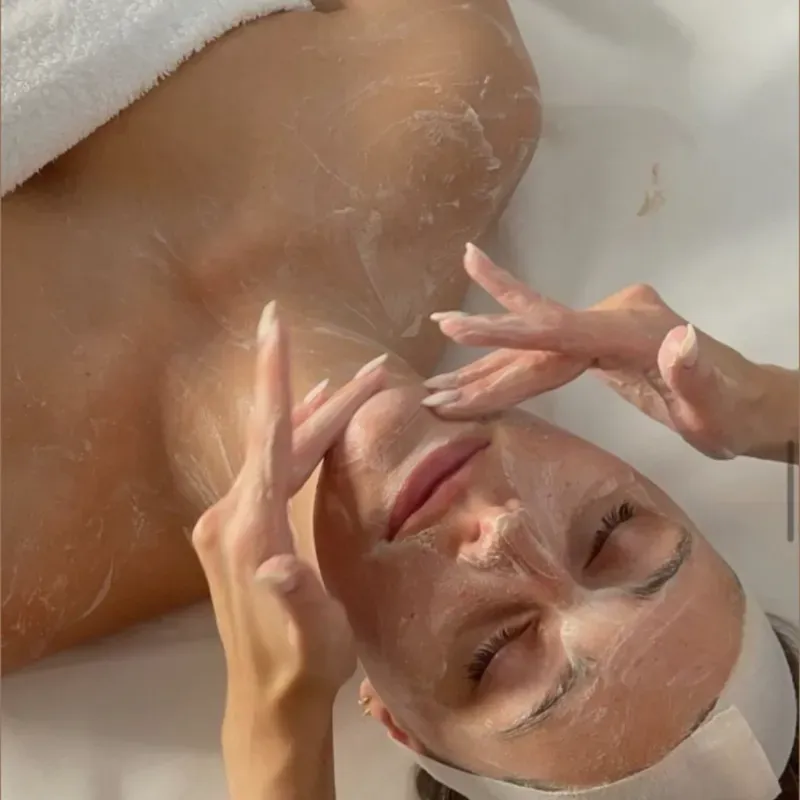 Limpieza facial,cuello y escote