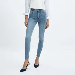 Jeans skinny tiro alto