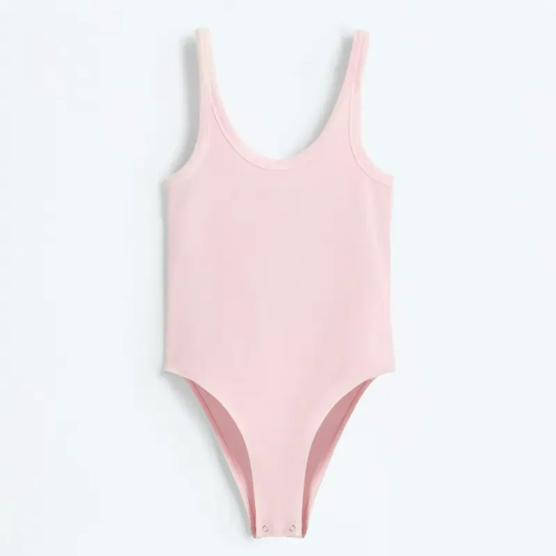 Body canalé