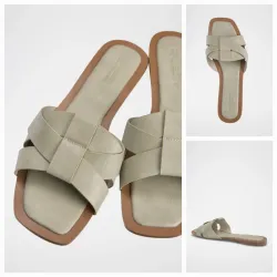 Sandalia gris