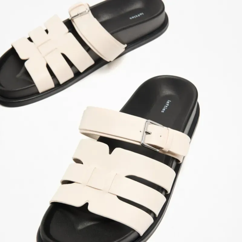 Sandalias planas tiras 