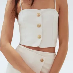 Top cropped con tirantes spaguettis