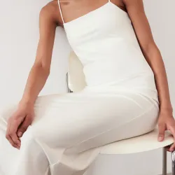Vestido ajustado tirante spaguetti