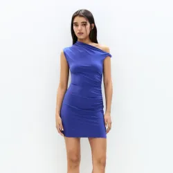 Vestido corto asimétrico nudo