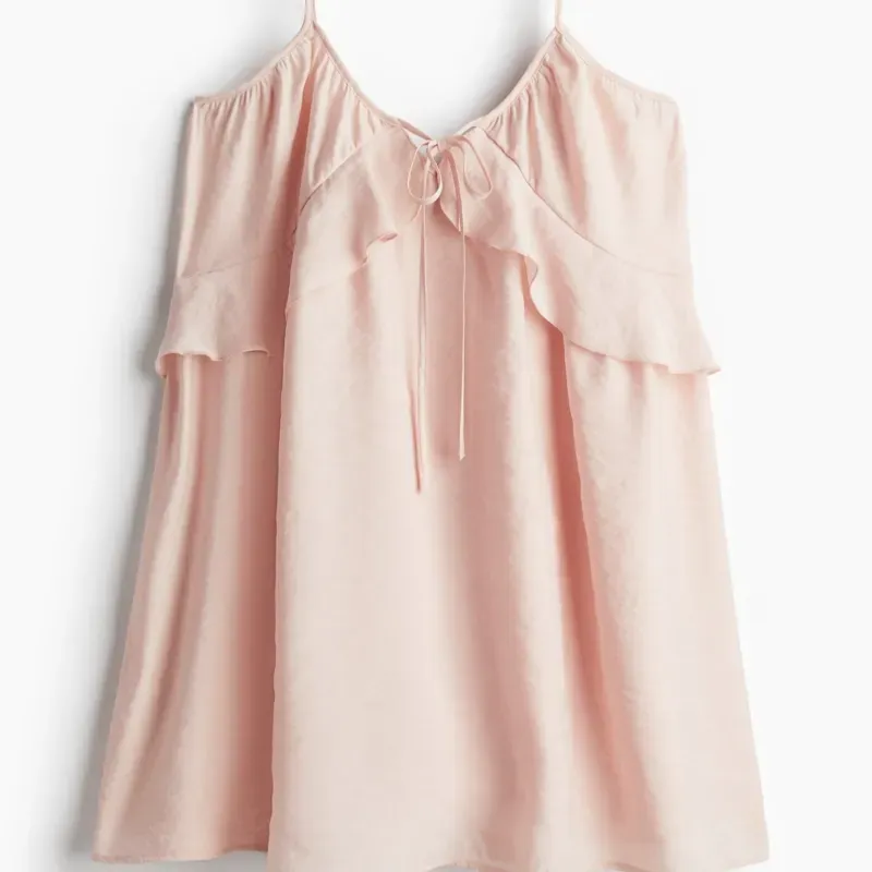 VESTIDO EN MEZCLA DE MODAL CON RIBETES DE VOLANTE