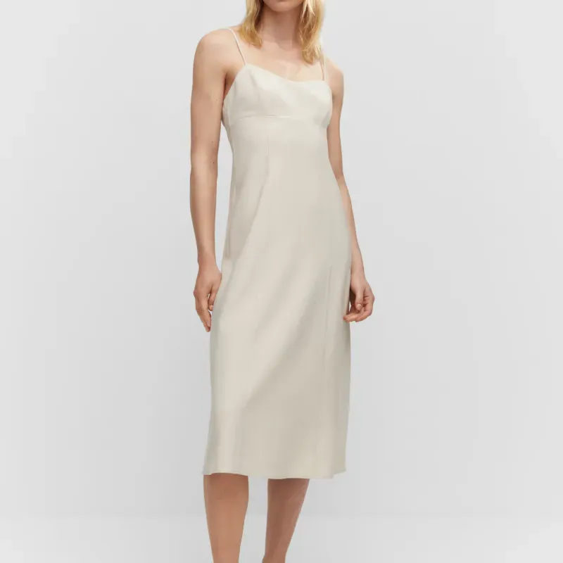 Vestido midi escote en espalda