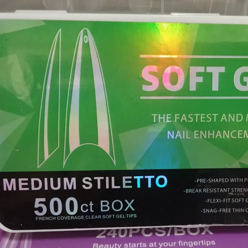 Caja de 500 uñas stileto soff gel 