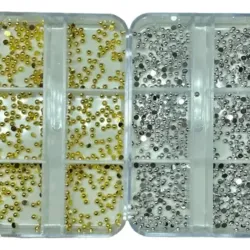 Caja de medias perlas doradas y plateadas